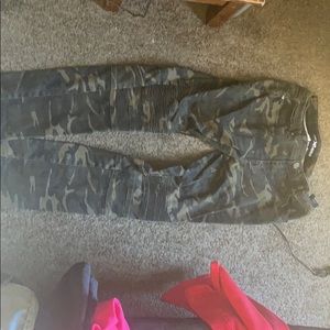 Camo jeans